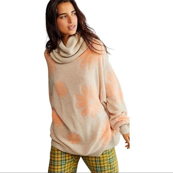 NEW Free People Daisy Chain 100% Cashmere Tunic Size XS (Oversized!) - Picture 2 of 8